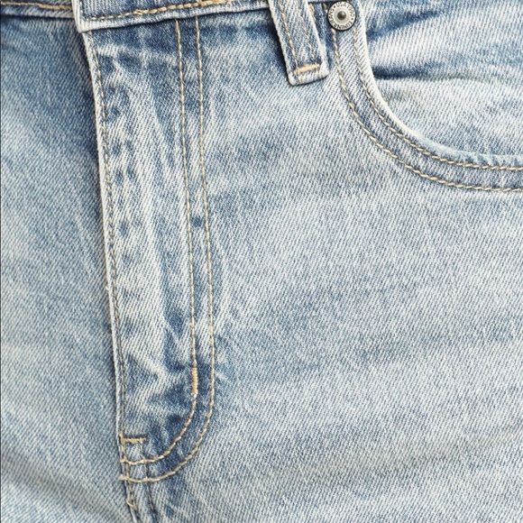 EUNINA Light Wash Distressed Jeans - Picture 4 of 10